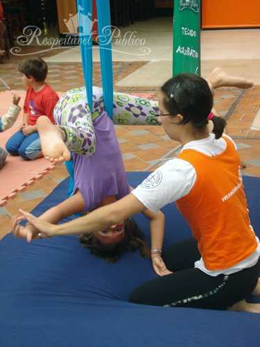 Oficina de tecido acrobático